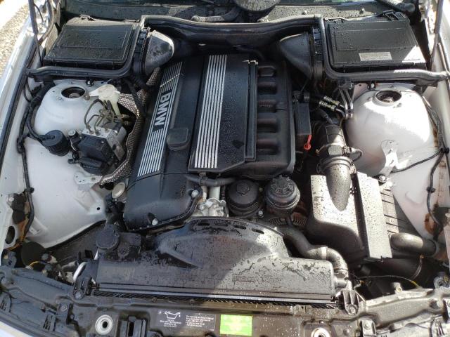 Photo 7 from auction – 2000 BMW 528 I with VIN WBADM5349YBY19152