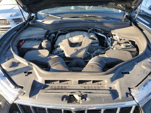 Photo 7 from auction – 2017 MASERATI LEVANTE with VIN ZN661XUA4HX233058