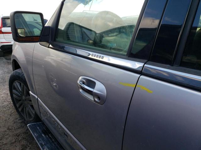 Photo 9 from auction – 2010 LINCOLN NAVIGATOR with VIN 5LMJJ3J51AEJ11408