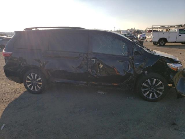 Photo 9 from auction – 2018 TOYOTA SIENNA XLE with VIN 5TDDZ3DC4JS196374
