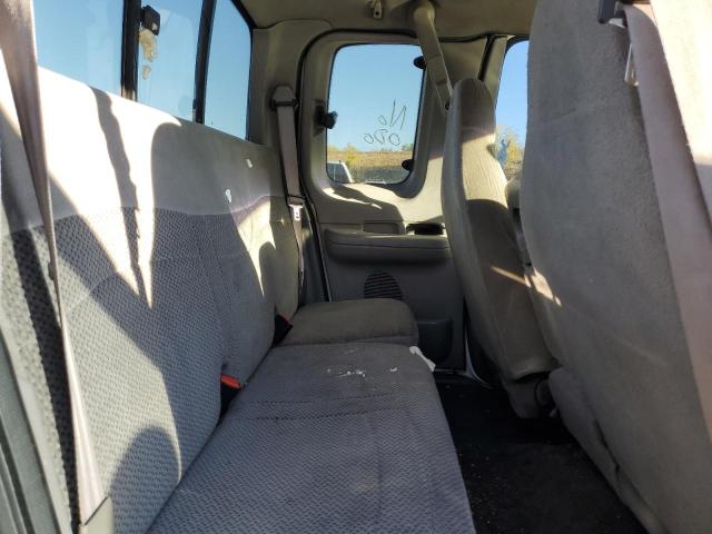 Photo 6 from auction – 2001 FORD F150 with VIN 1FTRX18W1YNB65698