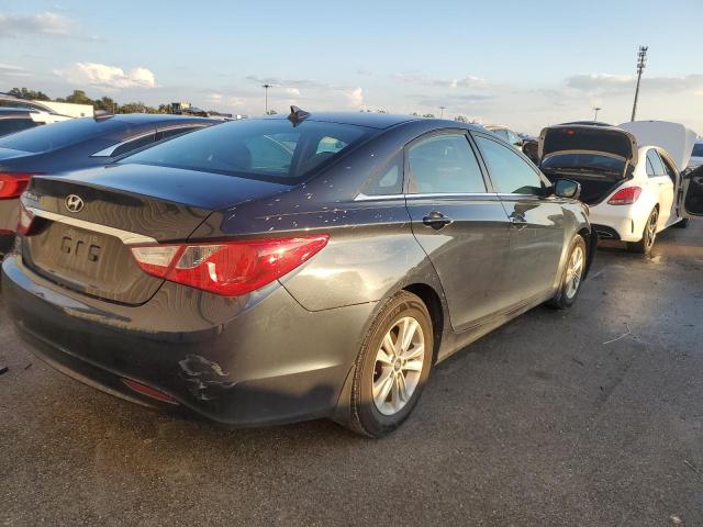 Photo 4 from auction – 2013 HYUNDAI SONATA GLS with VIN 5NPEB4AC8DH643768