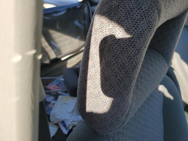 Photo 6 from auction – 2002 CHEVROLET TRACKER with VIN 2CNBE18C526955767
