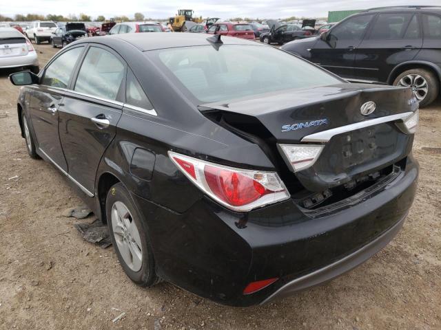 Photo 3 from auction – 2013 HYUNDAI SONATA HYB with VIN KMHEC4A45DA085208