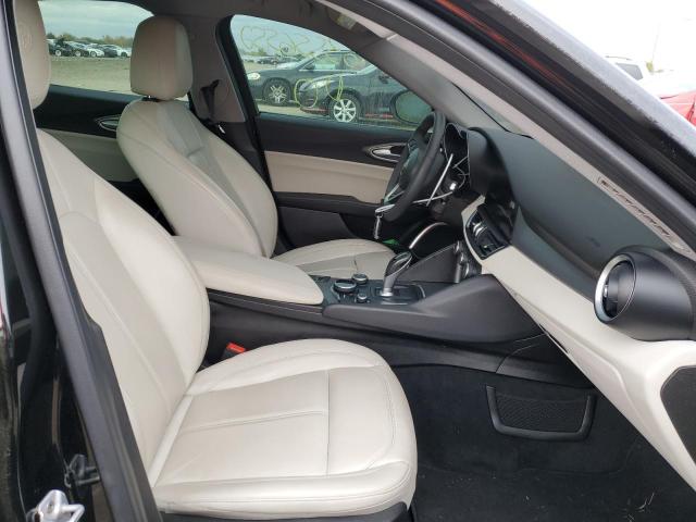 Photo 5 from auction – 2019 ALFA ROMEO GIULIA with VIN ZARFANAN3K7606875