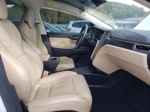 Photo 5 from auction – 2017 TESLA MODEL X with VIN 5YJXCBE28HF043607