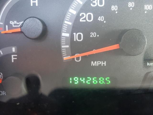 Photo 8 from auction – 2002 FORD F150 with VIN 1FTRF17WX2NB18410