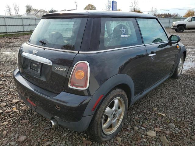 Photo 4 from auction – 2009 MINI COOPER with VIN WMWMF33569TU72981