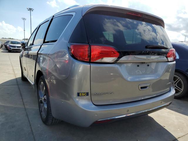 Photo 3 from auction – 2017 CHRYSLER PACIFICA L with VIN 2C4RC1GG0HR622185