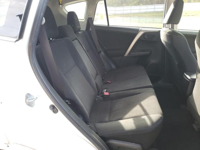 Photo 6 from auction – 2014 TOYOTA RAV4 LE with VIN JTMBFREV4ED062307