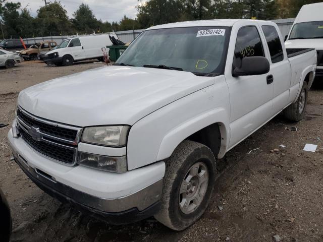 Photo 2 from auction – 2006 CHEVROLET SILVERADO with VIN 1GCEK19TX6Z220740
