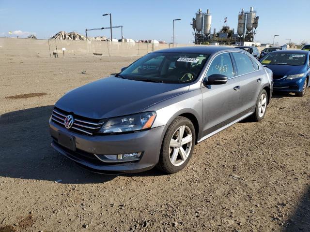 Photo 2 from auction – 2015 VOLKSWAGEN PASSAT S with VIN 1VWAT7A34FC117128