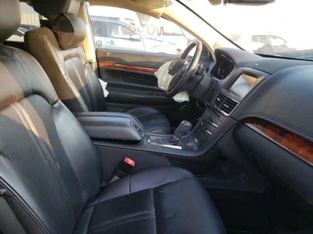 Photo 5 from auction – 2014 LINCOLN MKT with VIN 2LMHJ5AT7EBL54996