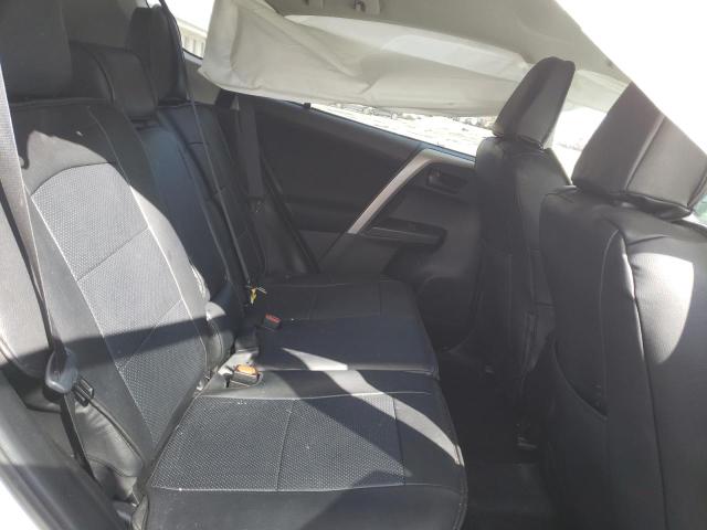 Photo 6 from auction – 2018 TOYOTA RAV4 LE with VIN 2T3ZFREV5JW487613