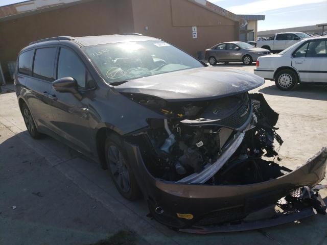 CHRYSLER PACIFICA H 2020 with VIN 2C4RC1N7XLR143428 - Photo from auction