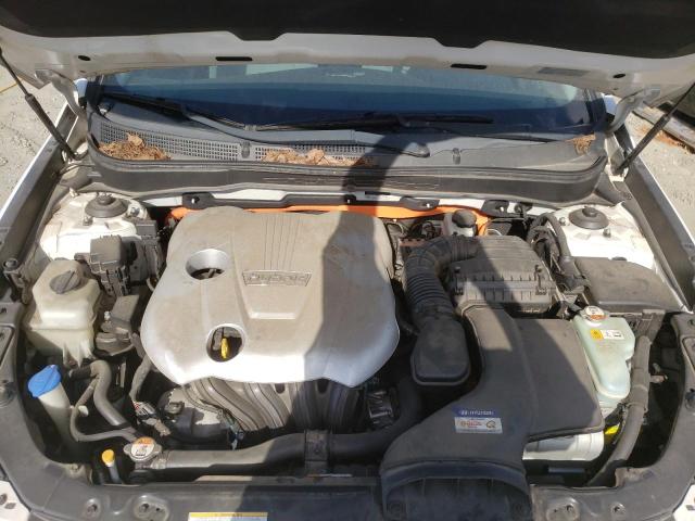 Photo 7 from auction – 2012 HYUNDAI SONATA HYB with VIN KMHEC4A47CA027549