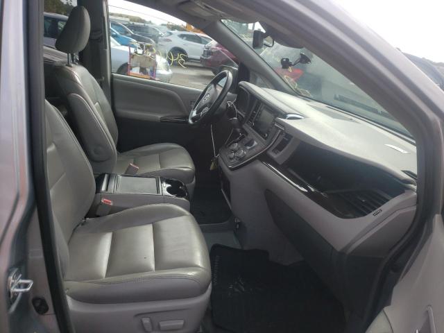 Photo 5 from auction – 2018 TOYOTA SIENNA XLE with VIN 5TDYZ3DC4JS931873