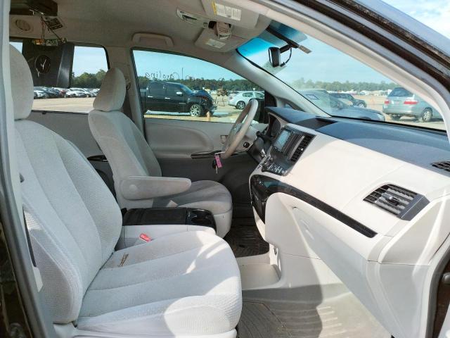 Photo 5 from auction – 2013 TOYOTA SIENNA LE with VIN 5TDKK3DC6DS377928