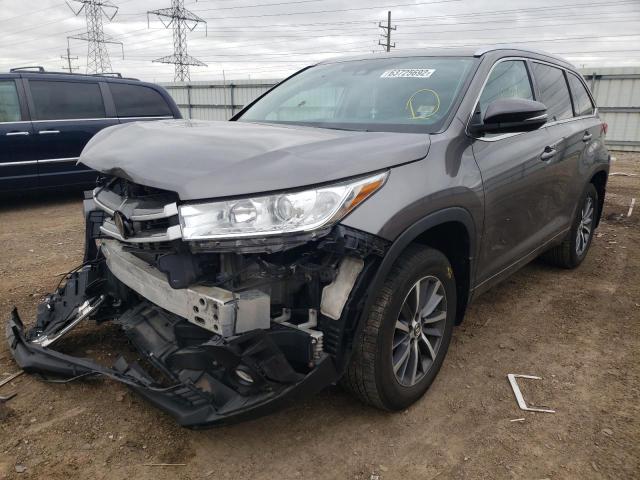 Photo 2 from auction – 2018 TOYOTA HIGHLANDER with VIN 5TDJZRFH9JS537251