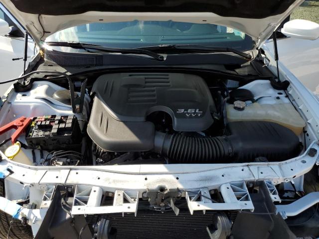 Photo 7 from auction – 2019 CHRYSLER 300 TOURIN with VIN 2C3CCAAG7KH610504