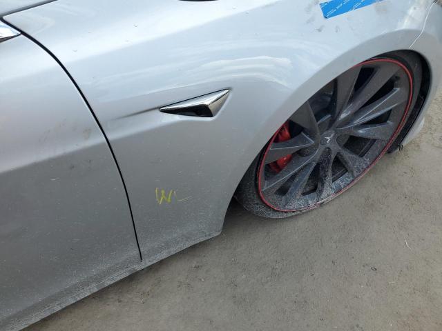 Photo 9 from auction – 2018 TESLA MODEL S with VIN 5YJSA1E4XJF298244