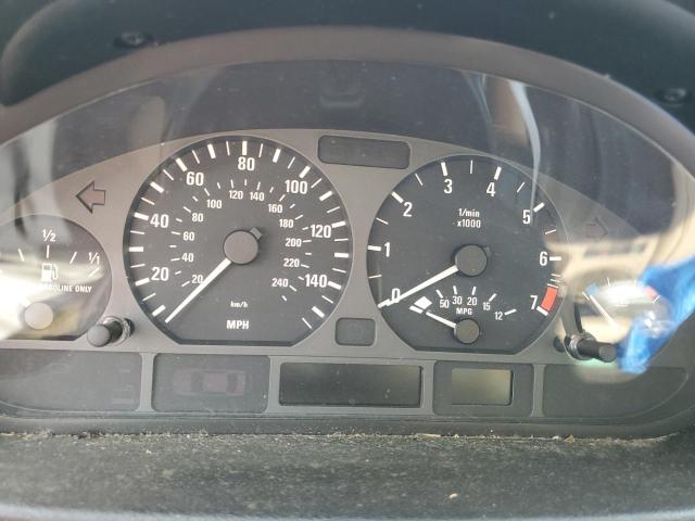 Photo 8 from auction – 2005 BMW 325 I with VIN WBAEV33405KX09852