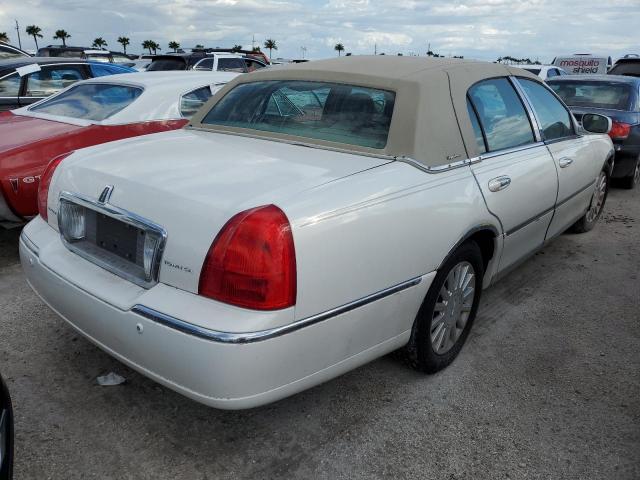 Photo 4 from auction – 2003 LINCOLN TOWN CAR S with VIN 1LNHM82W03Y640301