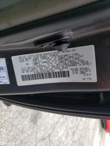 Photo 10 from auction – 2004 TOYOTA SIENNA XLE with VIN 5TDBA22C64S007403