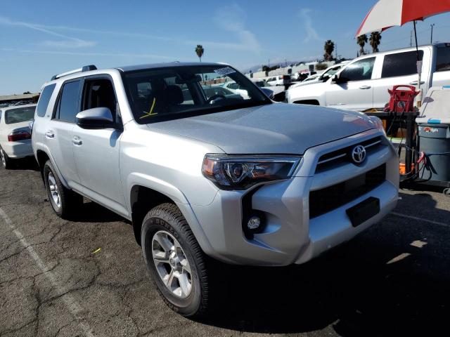 Photo 4 from auction – 2022 TOYOTA 4RUNNER SR with VIN JTEMU5JR3N6051752