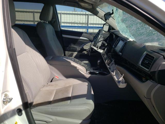 Photo 5 from auction – 2016 TOYOTA HIGHLANDER with VIN 5TDBKRFH3GS290343