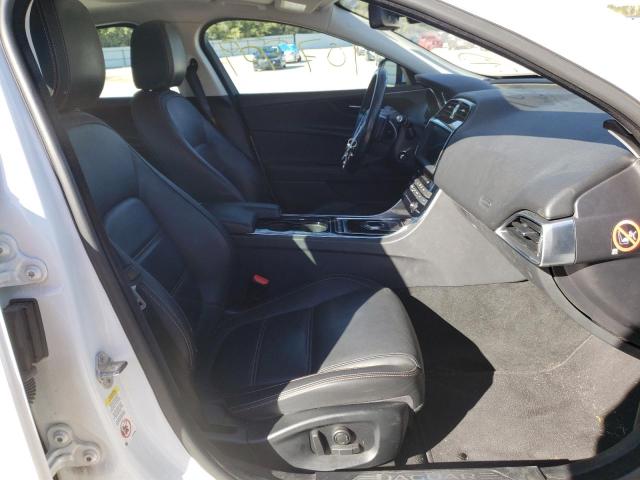 Photo 5 from auction – 2017 JAGUAR XE PRESTIG with VIN SAJAE4BG2HA969037