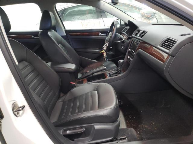 Photo 5 from auction – 2012 VOLKSWAGEN PASSAT SEL with VIN 1VWCH7A35CC074988