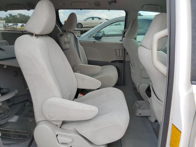 Photo 6 from auction – 2011 TOYOTA SIENNA LE with VIN 5TDKK3DC6BS110883