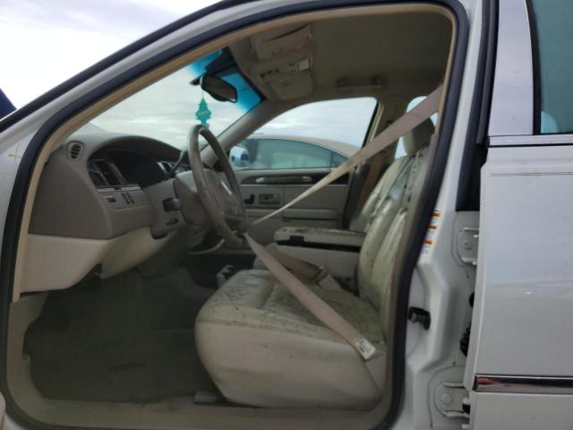 Photo 5 from auction – 2003 LINCOLN TOWN CAR E with VIN 1LNHM81W33Y703795