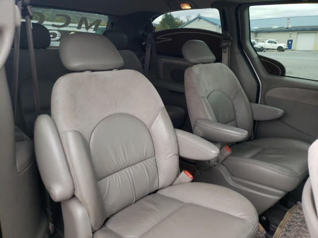 Photo 6 from auction – 2001 CHRYSLER TOWN & COU with VIN 2C8GP64L51R345564