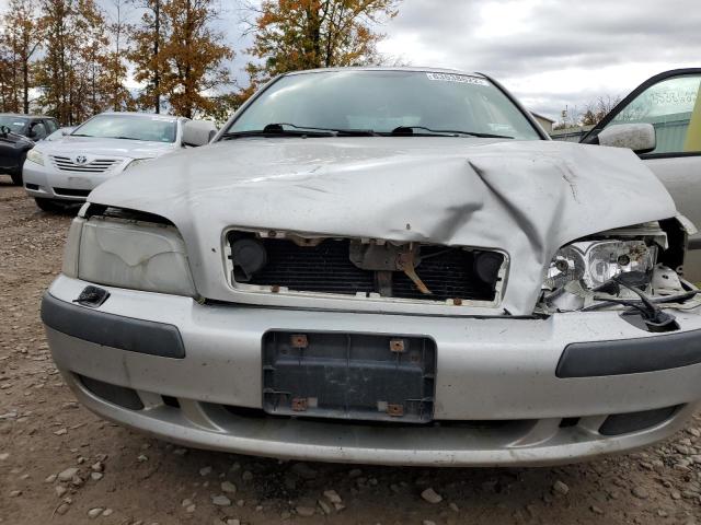 Photo 7 from auction – 2002 VOLVO V40 1.9T with VIN YV1VW29532F822252