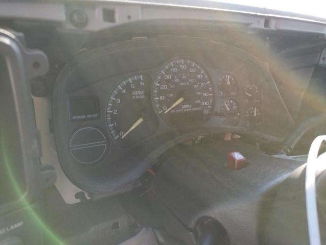 Photo 8 from auction – 2000 CHEVROLET SILVERADO with VIN 2GCEC19T8Y1373190