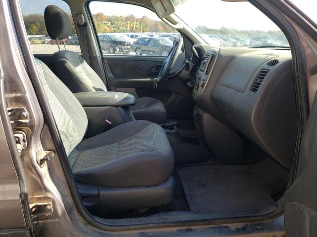 Photo 5 from auction – 2004 FORD ESCAPE XLT with VIN 1FMYU93124KA96736