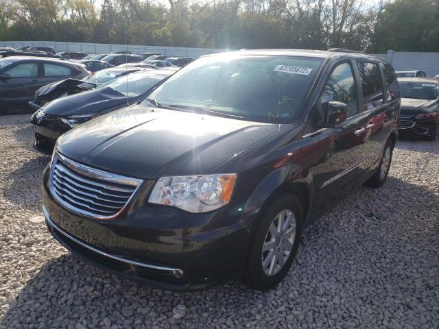 Photo 2 from auction – 2016 CHRYSLER TOWN & COU with VIN 2C4RC1BG9GR305477