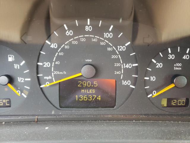 Photo 8 from auction – 2000 MERCEDES-BENZ E 320 4MAT with VIN WDBJF82J0YX037073