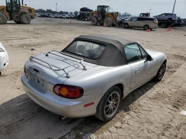 Photo 4 from auction – 1999 MAZDA MX-5 MIATA with VIN JM1NB3536X0113790
