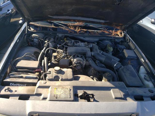 Photo 7 from auction – 2003 MERCURY GRAND MARQ with VIN 2MEFM75W03X621666