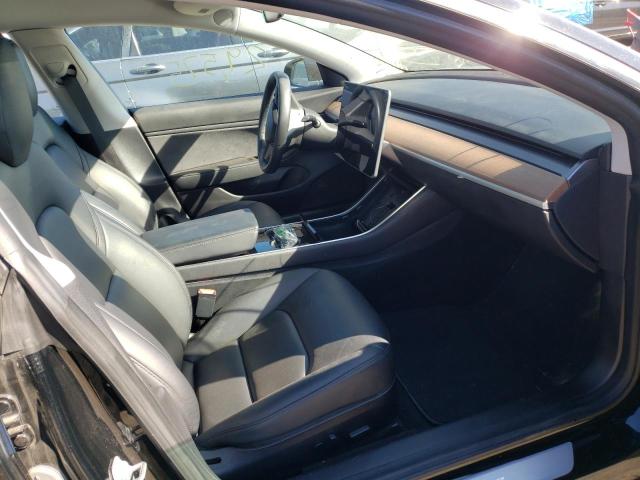 Photo 5 from auction – 2018 TESLA MODEL 3 with VIN 5YJ3E1EB7JF179851