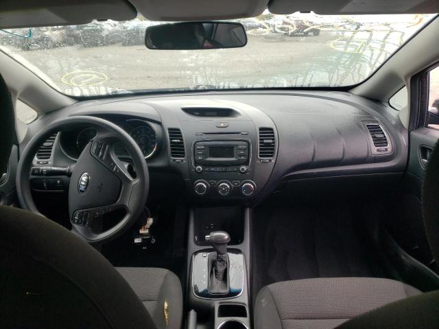 Photo 9 from auction – 2018 KIA FORTE LX with VIN 3KPFK4A76JE228486