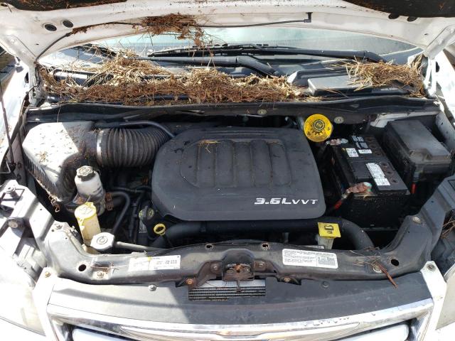 Photo 7 from auction – 2014 CHRYSLER TOWN & COU with VIN 2C4RC1BG6ER212042