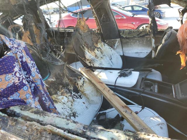 Photo 5 from auction – 2022 TESLA MODEL X with VIN 7SAXCBE68NF341544