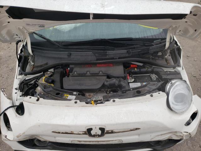 Photo 7 from auction – 2018 FIAT 500 LOUNGE with VIN 3C3CFFCH8JT524361
