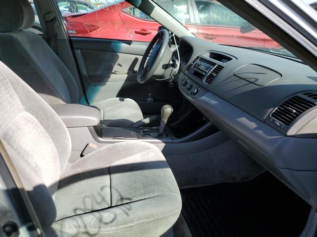 Photo 5 from auction – 2002 TOYOTA CAMRY LE with VIN 4T1BE32K52U520728