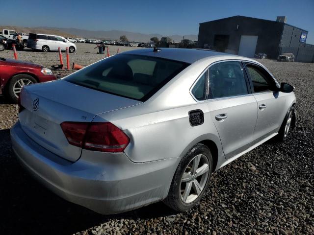 Photo 4 from auction – 2012 VOLKSWAGEN PASSAT SE with VIN 1VWBP7A38CC020549