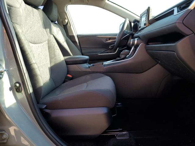 Photo 5 from auction – 2020 TOYOTA RAV4 XLE with VIN JTMP1RFV7LD054931